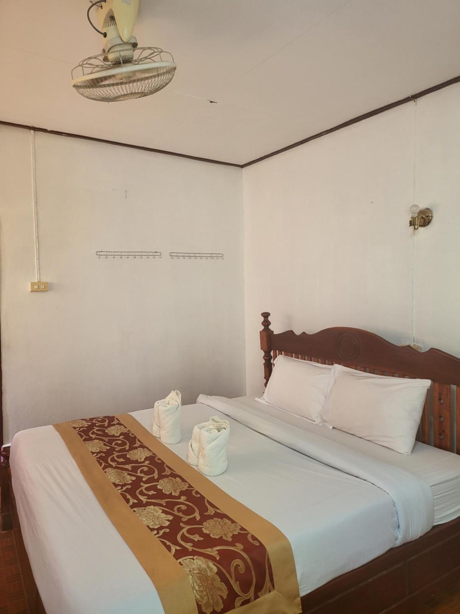 Vang Vieng Chanthala Hotel 1 Екстер'єр фото
