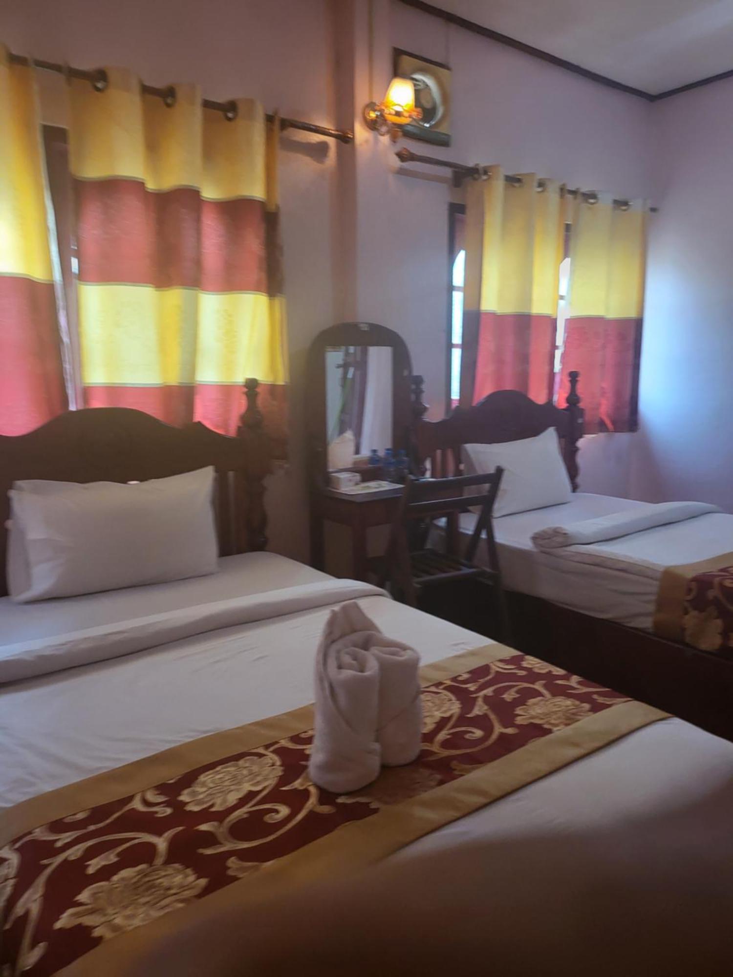 Vang Vieng Chanthala Hotel 1 Екстер'єр фото