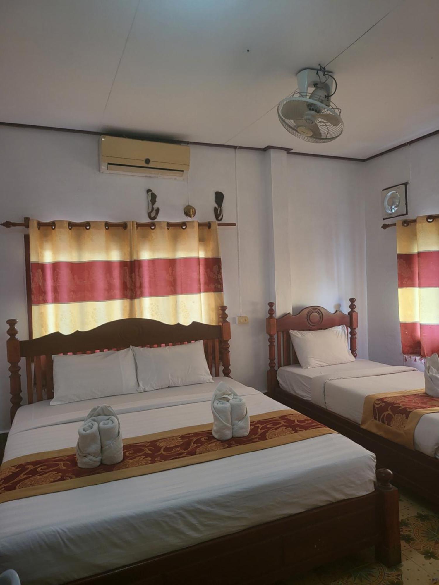 Vang Vieng Chanthala Hotel 1 Екстер'єр фото