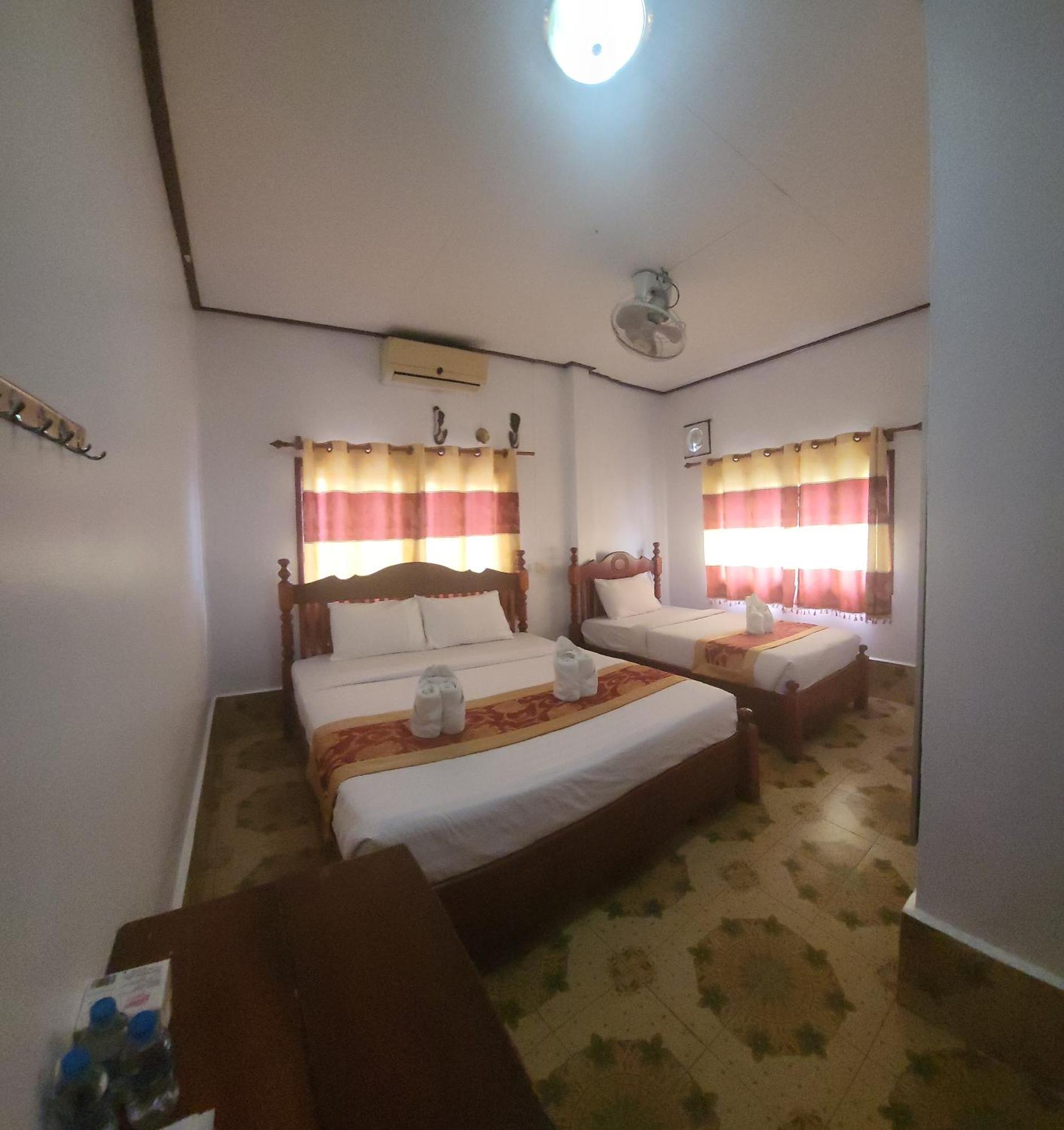 Vang Vieng Chanthala Hotel 1 Екстер'єр фото